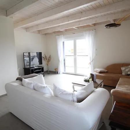 Penthouse Labella V5w7